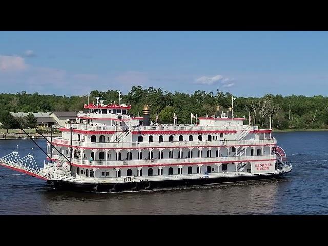 GEORGIA QUEEN DAYTIME - ship spotted at Savannah GA