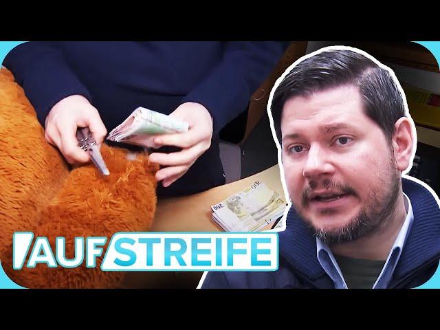 "Wie ein Chirurg" holt Paul Richter das versteckte GELD aus dem TEDDY ​​ | Auf Streife | SAT.1