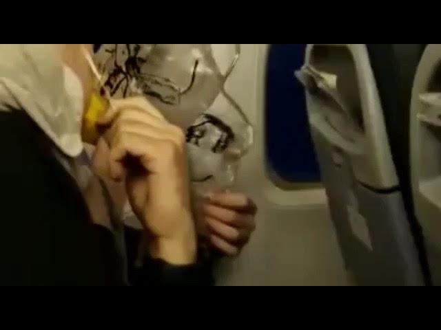 На борту самолёта Сочи - Красноярск произошла разгерметизация салона