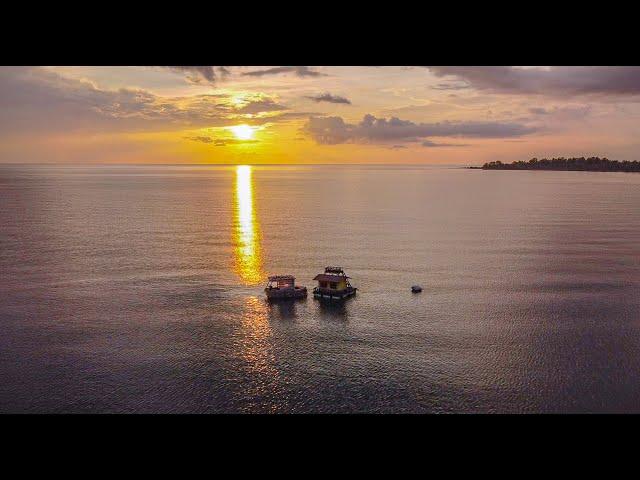 6 Days of hunting set 200 fishing rods in a floating house using a bottle boat & lifting traps! #...