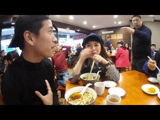 Streamer gets harassed by taiwanese guy for speaking english