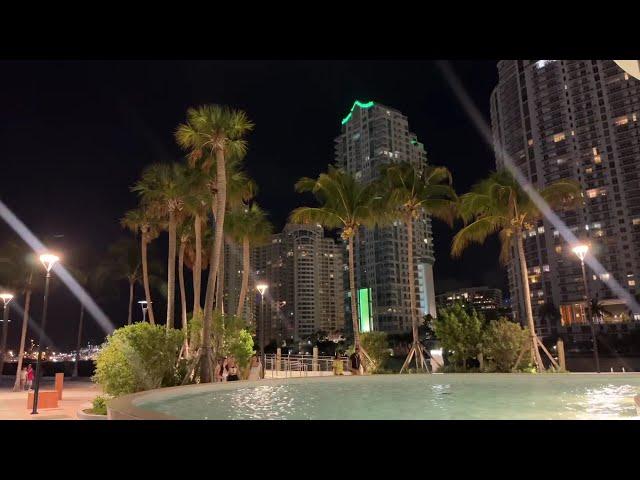 MIAMI FLORIDA LIVE Downtown Miami & Brickell