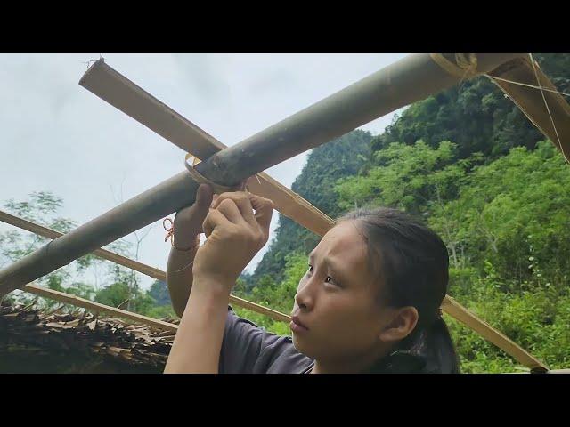 Triệu Thị Long | The 18-year-old girl is happiest when she has her children by her side