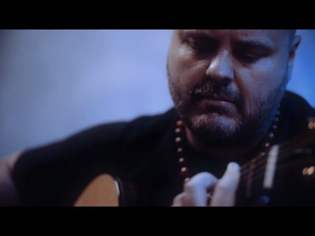 Andy McKee - Ragamuffin (Michael Hedges Cover)