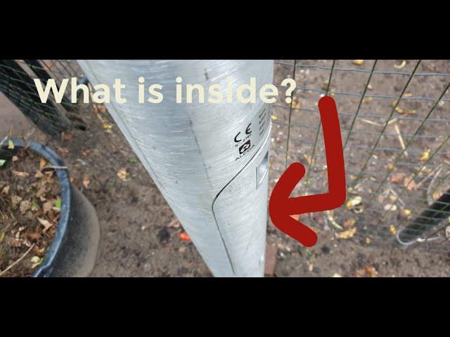 What is inside a streetlight?