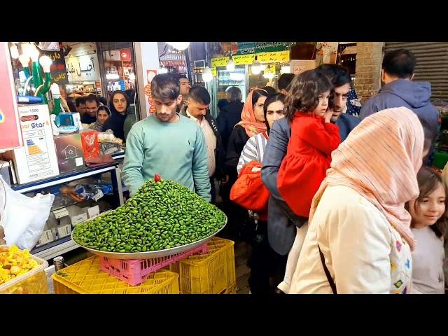 بازار تجریش در شب عید نوروز Walking in Tajrish Bazaar before Nowrooz #travel #tehran  #iran