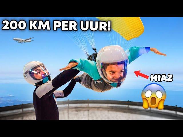 NAAR DE GROOTSTE INDOOR SKYDIVE TER WERELD!  | LAKAP JUNIOR