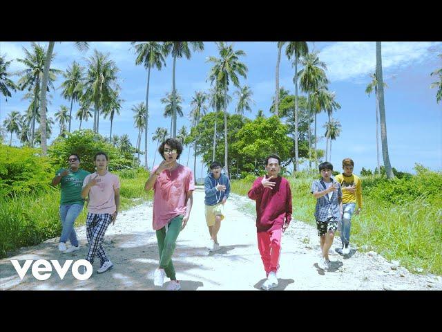 KmengKhmer - ឆ្ងាយតែកាយ (Far Away) [Official MV]