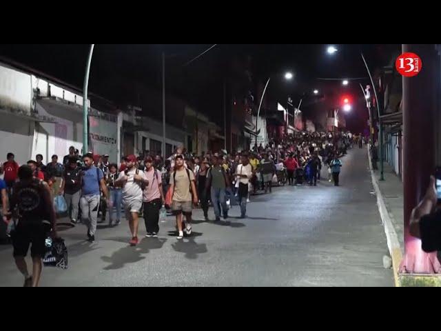 Thousands of migrants began walking from southern Mexico to US border despite Trump’s threats