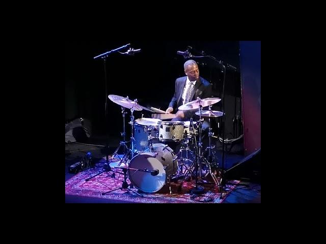 Greg Hutchinson on Alexino "Elvin Jones model" +set