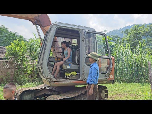 The Genius Girl, Excavator