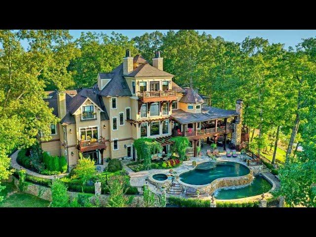 Stunning Lakefront Home in Georgia