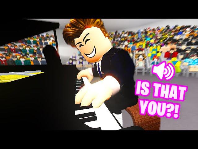 I Played PIANO for 50,000 People on ROBLOX, and this happened