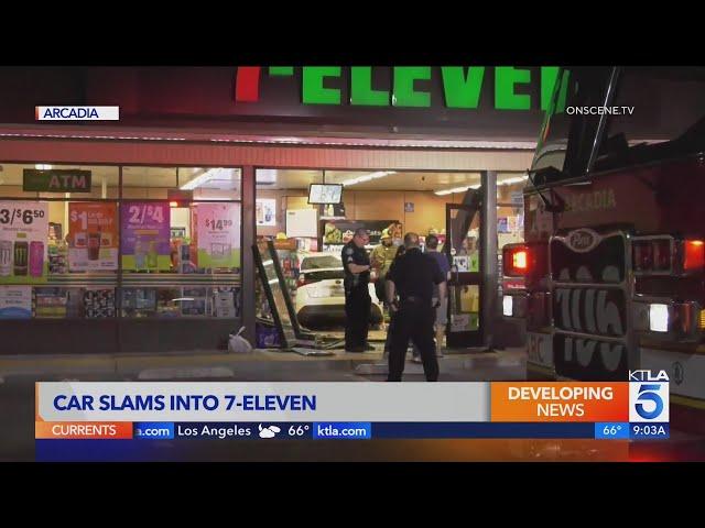 Driver crashes into Arcadia 7-Eleven