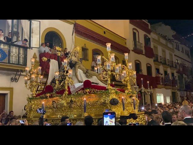 IMPRESIONATE la Piedad del Baratillo por calle Pureza en su Coronación Canónica | Sevilla 2024