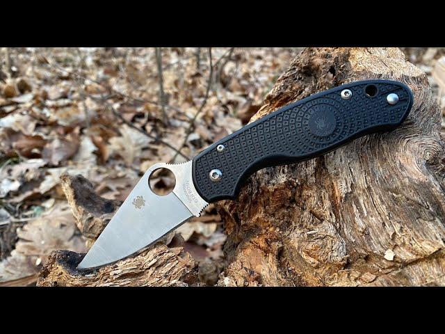 The Spyderco Para 3 LightWeight Pocketknife