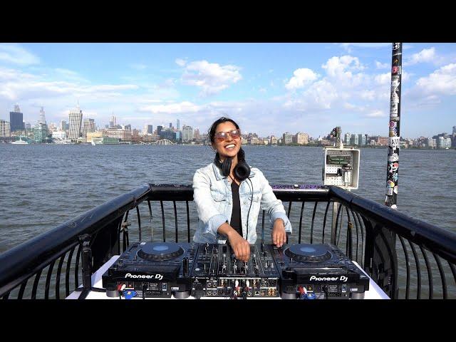 Afro House | Chill House Remixes & NYC Skyline | DJ Avera Live Mix