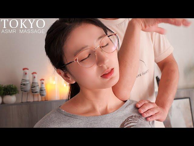 Massage ASMR makes people sleepy