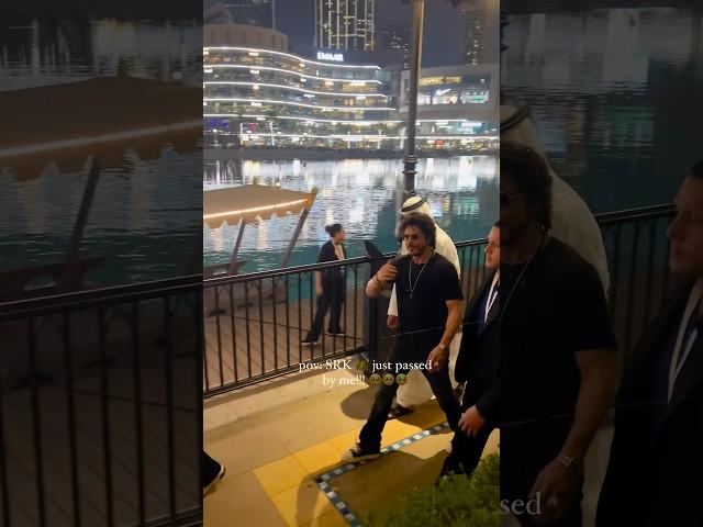 SRK in Dubai Burj, Khalifa #jawantrailer #shahrukh #jawanmovieupdate ￼