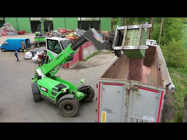 SENNEBOGEN 355 E telehandler - metal recycling at the company MVM, Germany