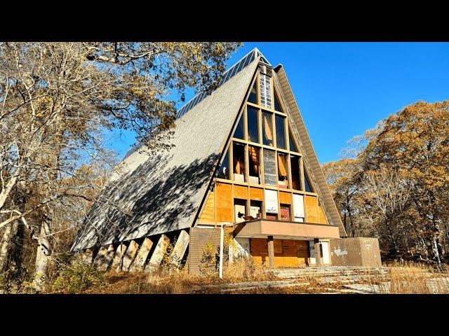 Exploring the ABANDONED Shepherd of the Sea Chapel / Crystal Chapel (Groton, CT)