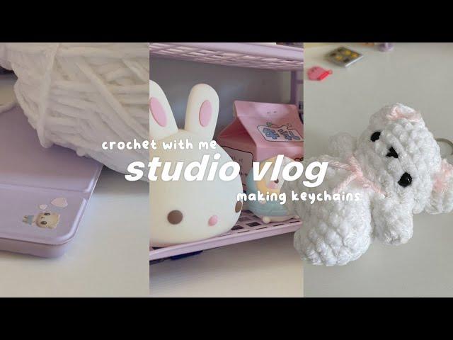 studio vlog   crochet with me, making keychains, packing orders + craft ease unboxing