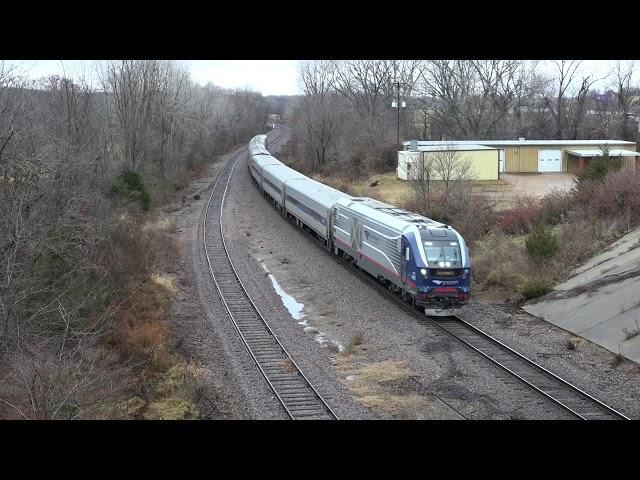 Missouri River Runner at Knob Knoster Missouri Heading East