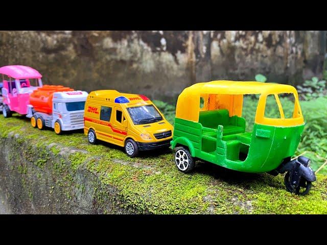 Driving DHL Car, Electric Auto Rickshaw, CNG, Scoter and Covered Van by Hand on the Outer Wall