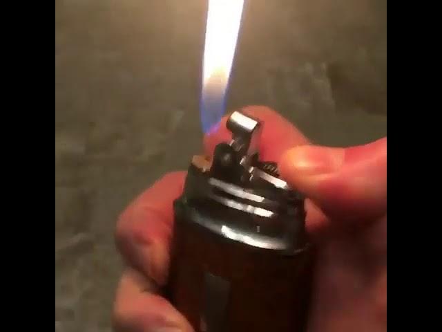 Gadgetic knife with Lighter