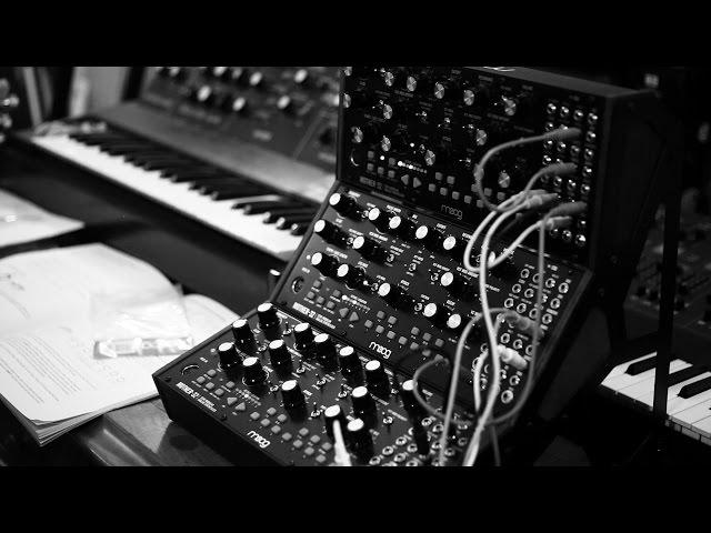 MOOG Mother 32 - 3 Tier - FIRST 5 MINUTES With Dan Haigh