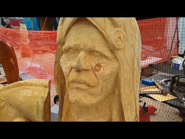 GlenTV - CHAINSAW CARVING FESTIVAL in EUREKA SPRINGS, ARKANSAS!!