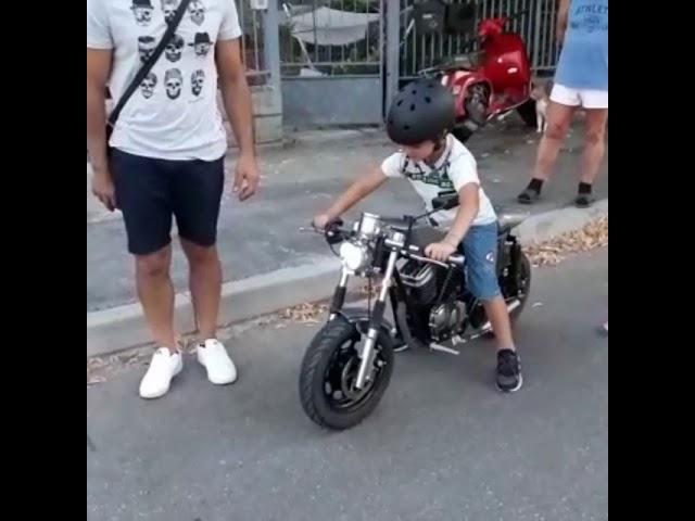 Mini moto elettrica