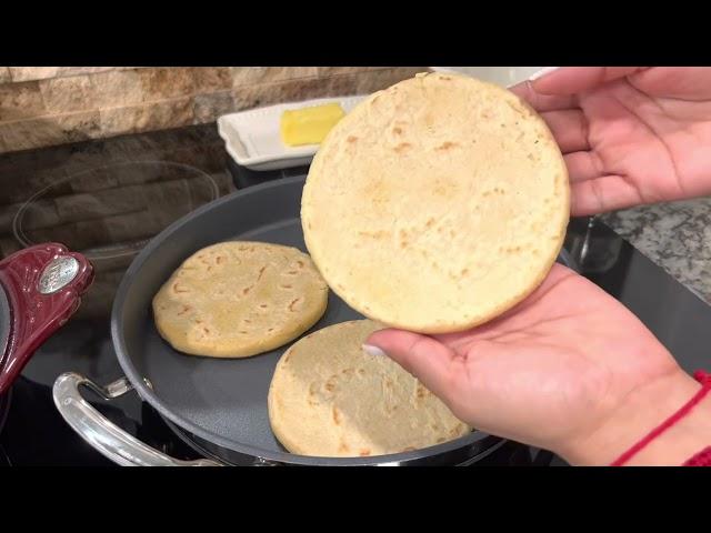 Gorditas de maseca, cómo preparo la masa| chile de molcajete y nopales asados