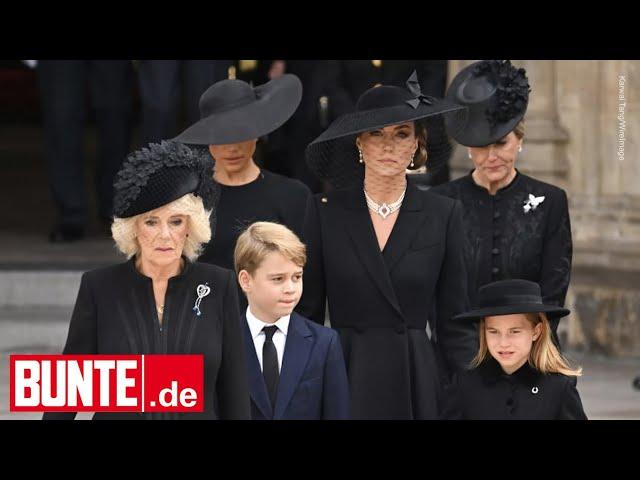 Königin Camilla - Lippenleser enthüllt knallharte Ansage an Kate – während Queen-Beerdigung