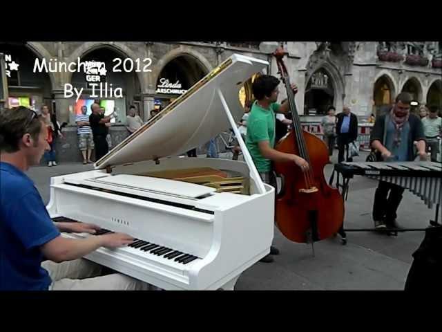 "Honest Talk" Jazz Band in Marienplatz München D: