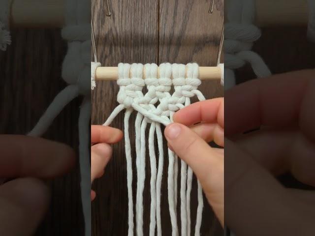 MACRAME MINI WALL HANGING
