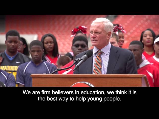 Cleveland Browns Dee and Jimmy Haslam to refurbish five CMSD fields