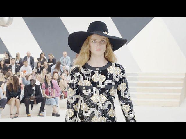 Chanel | Haute Couture Fall Winter 2022/2023 | Full Show