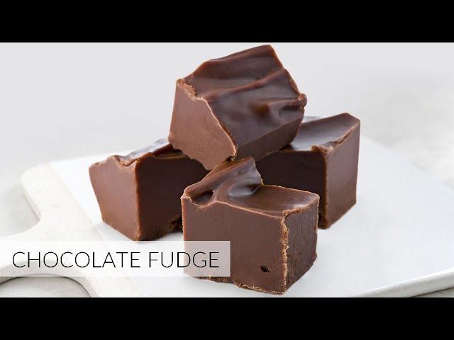 The BEST (and easiest) CHOCOLATE FUDGE | no dairy