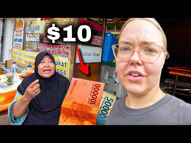 Hunting for the Most Expensive Street Food in Indonesia! 