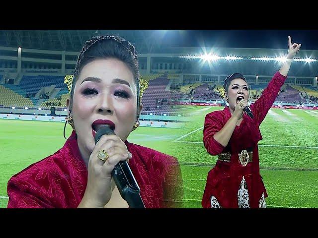 Pecah!! Ma'e Soimah Nyanyi "Woyo Woyo" di Stadion Manahan | Closing Ceremony Piala Presiden 2024