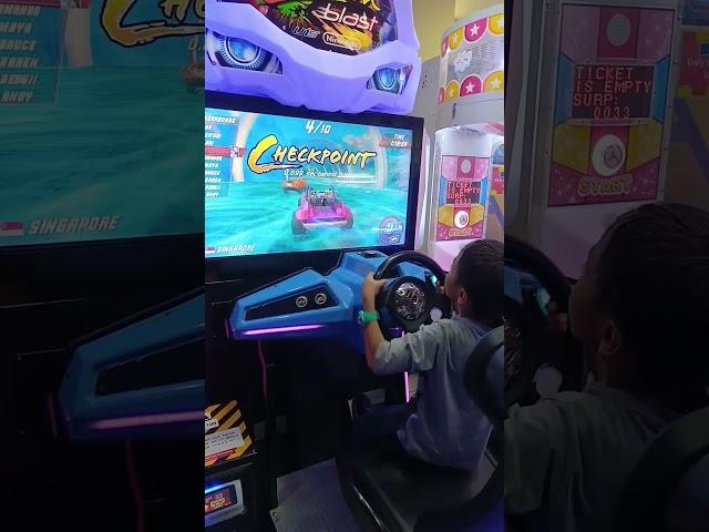 cruise n' blast racing arcade game