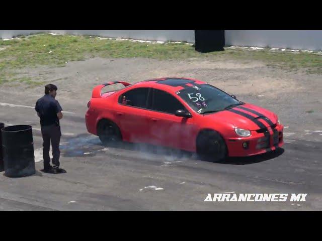 Leon Cupra vs Neon SRT-4 | Arrancones