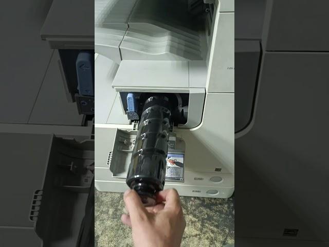 How to get the cartridge Canon ir 2520 / 2530. Как заменить картридж Canon ir 2520 / 2530