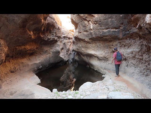 ONLY 1 WAY INTO THIS CANYON, Superstition Mountains Arizona #8 (Easy Clues)