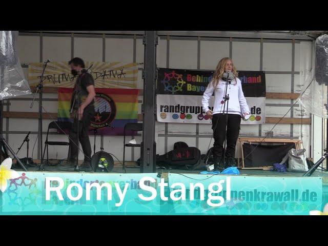 Romy Stangl von One Billion Rising München e.V.