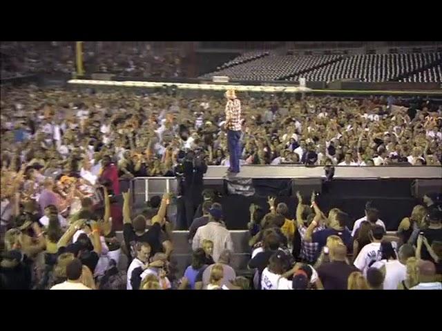 Kid Rock - Born Free ( Live at Comerica Park, Detroit City)