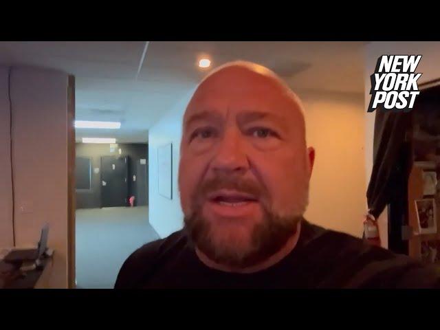 Alex Jones announces that the Onion won the bidding for Infowars at auction