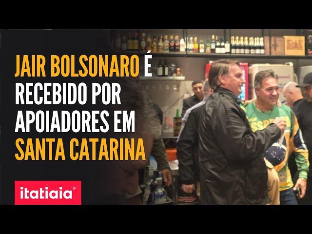 JAIR BOLSONARO CHEGA EM SANTA CATARINA PARA EVENTO CONSERVADOR QUE ACONTECE NESTE FINAL DE SEMANA