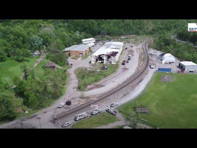 Residents pick up the pieces after twister blows through eastern Ohio